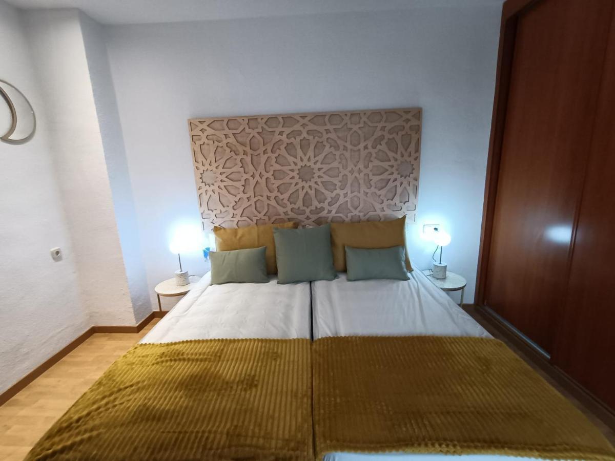 Apartamentos Alma Granada Oda fotoğraf